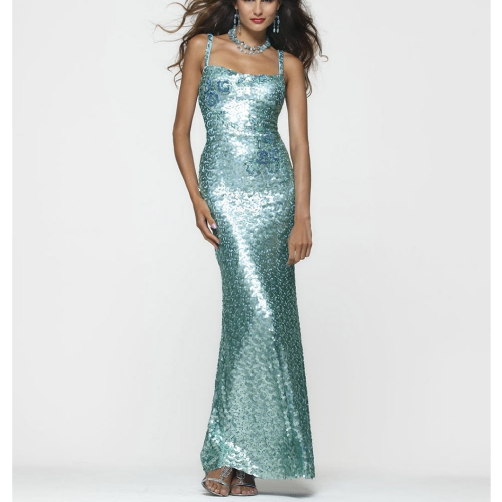 Clarisse prom dress